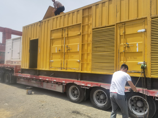 高平除了负载情况和发动机维护,还有哪些因素会影响 200kw 柴油发电机的油耗?