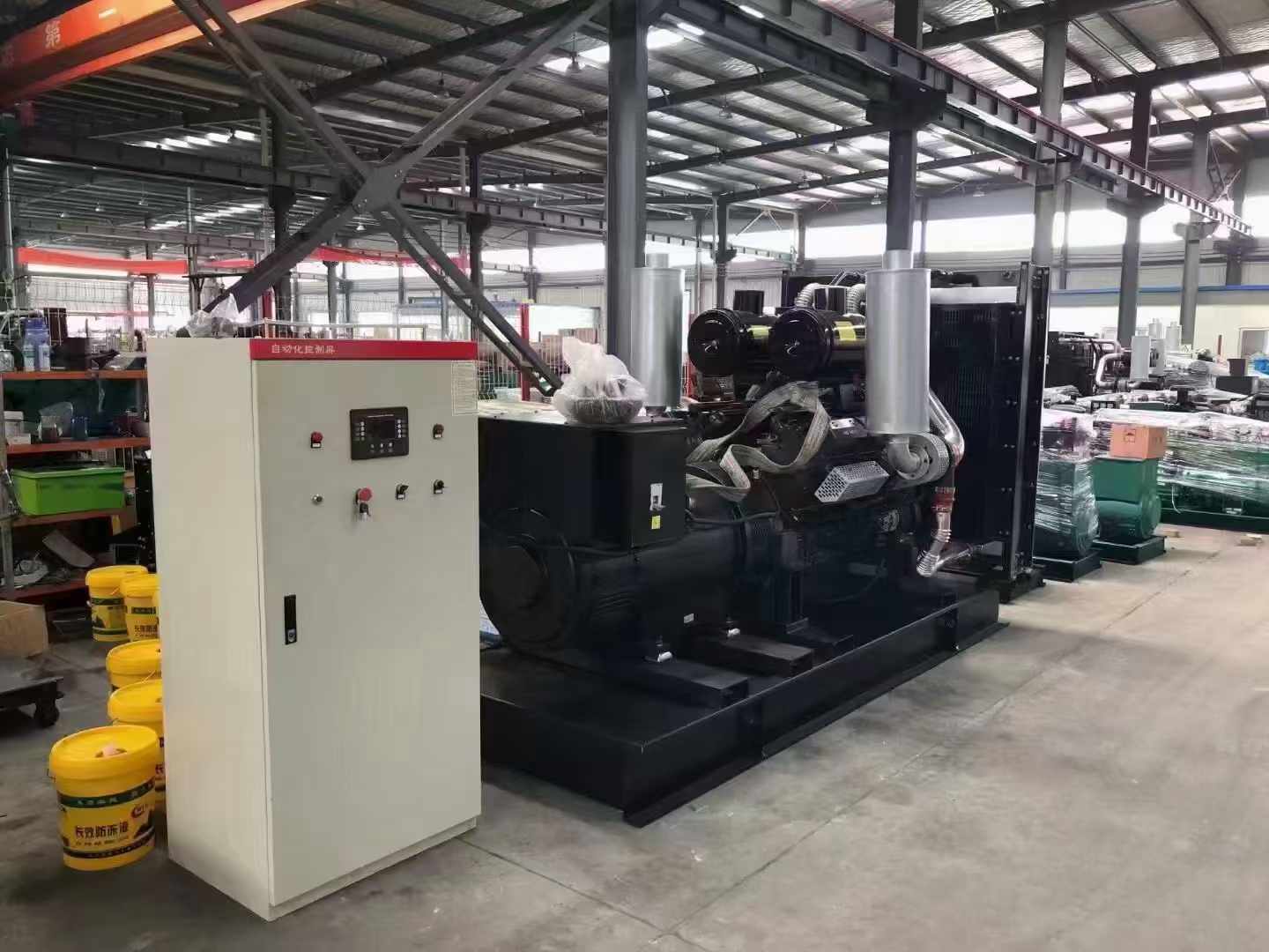 高平柴油发电机运行时的噪音和振动水平如何？