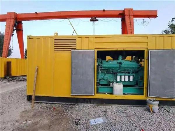 高平冬季低温环境下，500KW发电机组应该选择什么类型的启动电瓶？